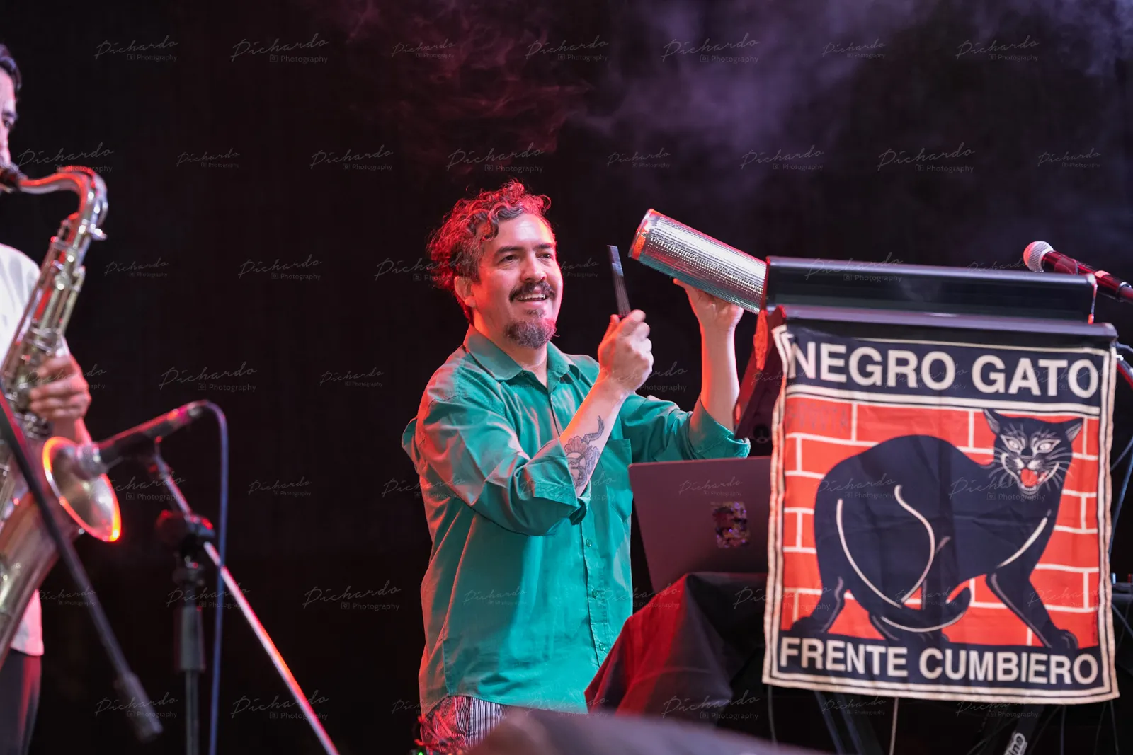 Frente Cumbiero en vivo: nueva cumbia colombiana en el escenario AlterEgo del FIAC León 2026