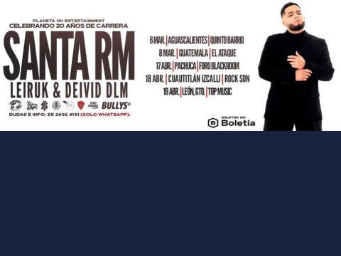 Santa RM 20 Años en León GTO
